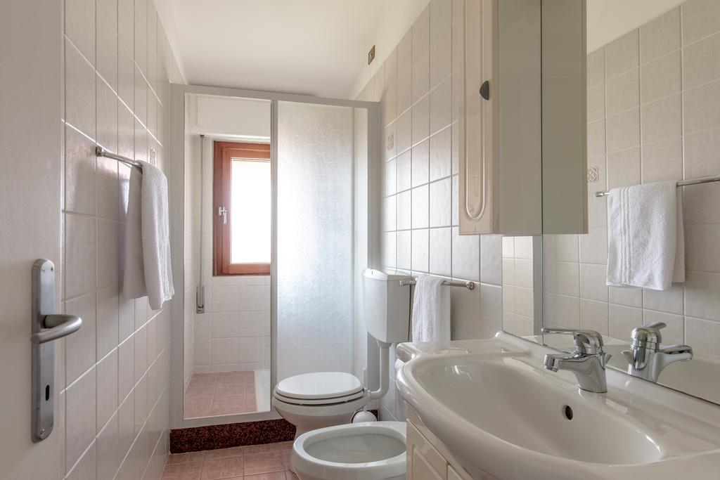 Villa Mariarosa Apartments Tignale Exterior photo