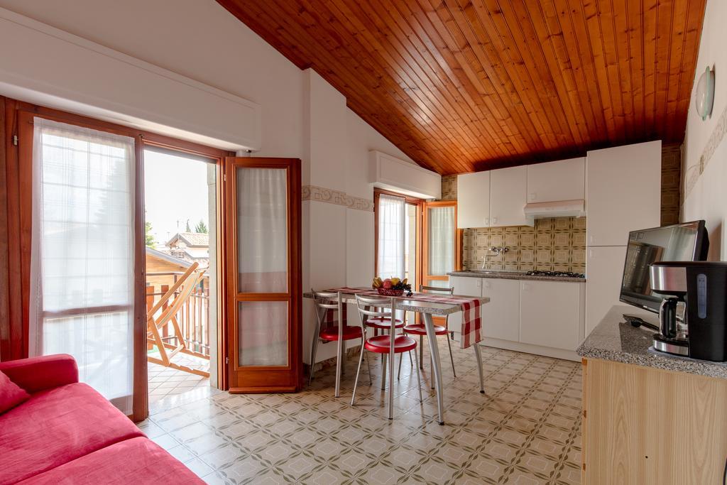 Villa Mariarosa Apartments Tignale Exterior photo